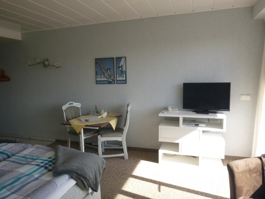 ホテル Haus Delphin バート・ヴィルドゥンゲン エクステリア 写真